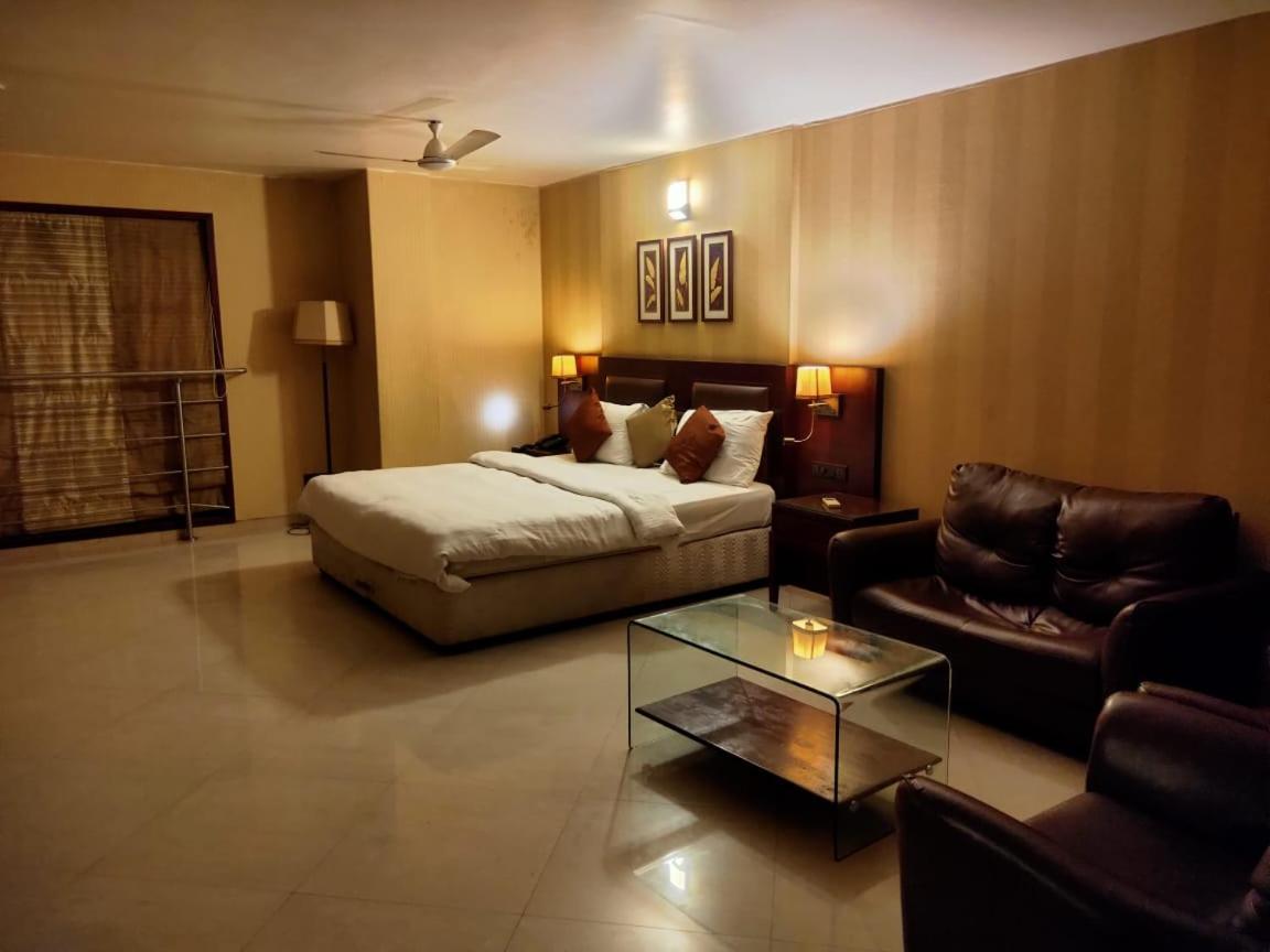 Hotel Rk Regency Ahmedabad Extérieur photo